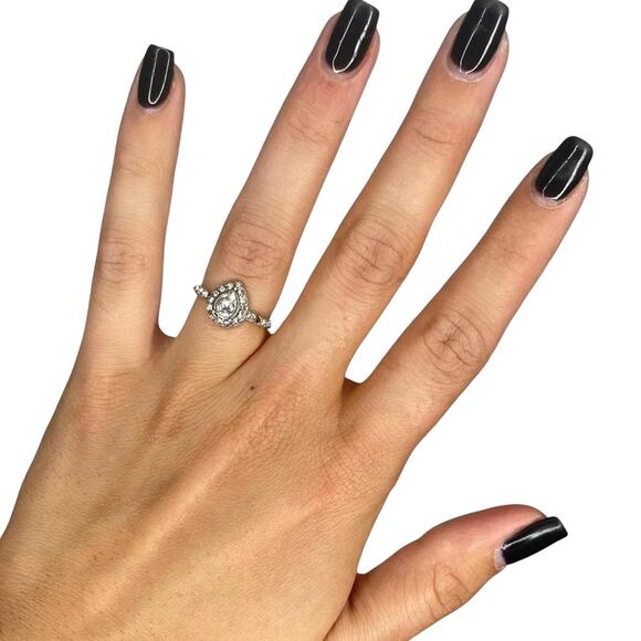 Vintage Silver Teardrop Halo Ring - Picture 6 of 6